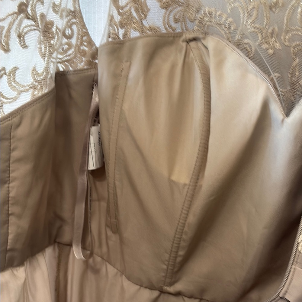 MORILEE,Elegant Chiffon Formal Dress,Size 10 - Picture 7 of 15